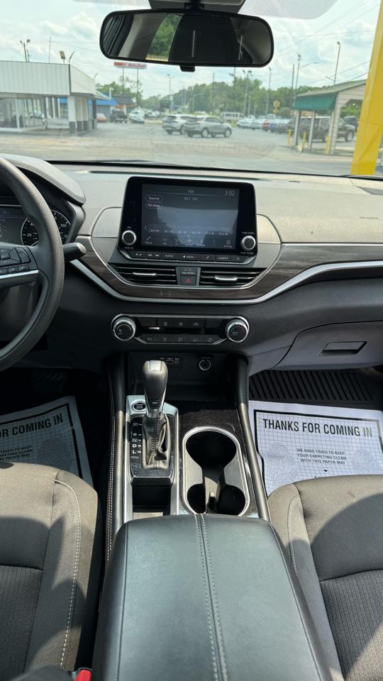 Nissan Altima 2.5 SV 2023
