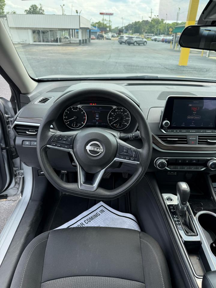 Nissan Altima 2.5 SV 2023