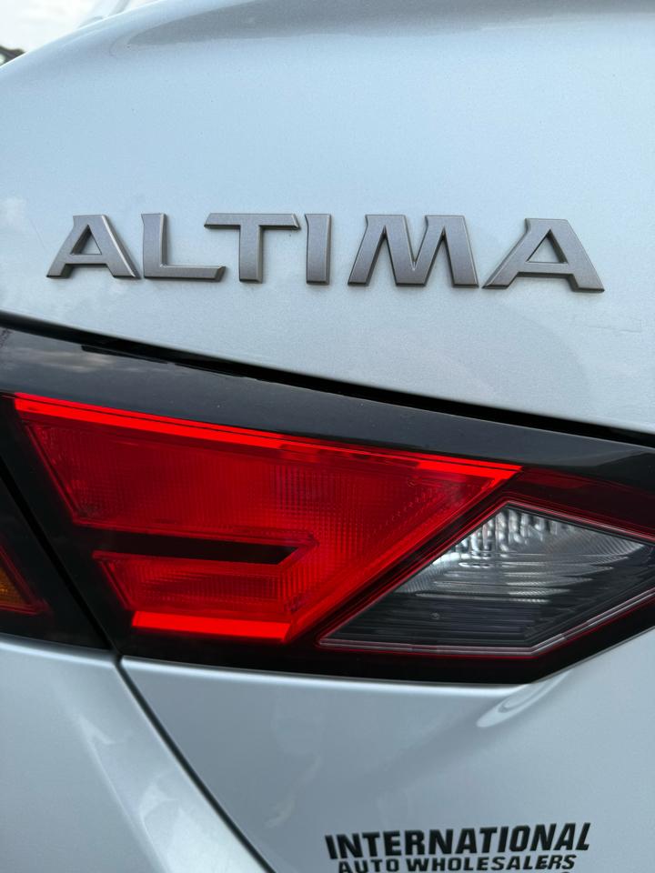 Nissan Altima 2.5 SV 2023