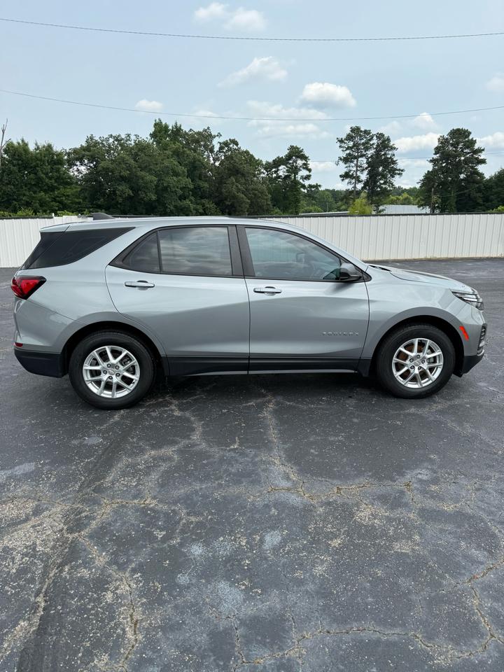 Chevrolet Equinox LS 2WD 2024