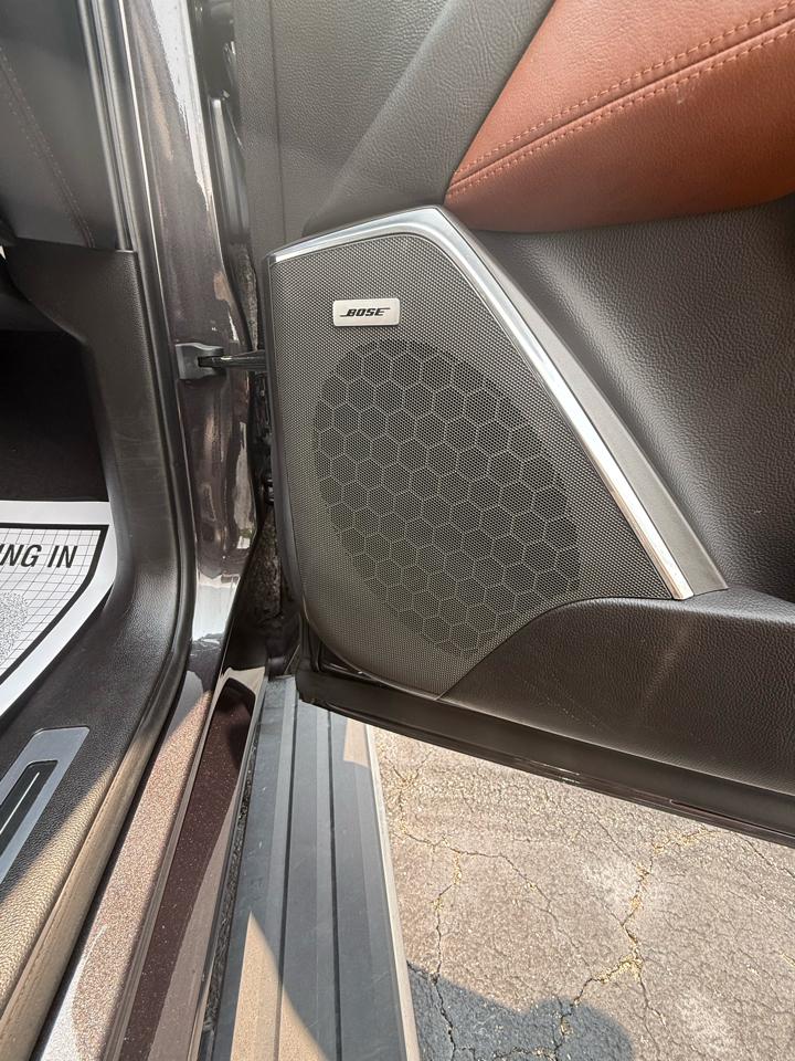 Cadillac Escalade Premium 4WD 2015