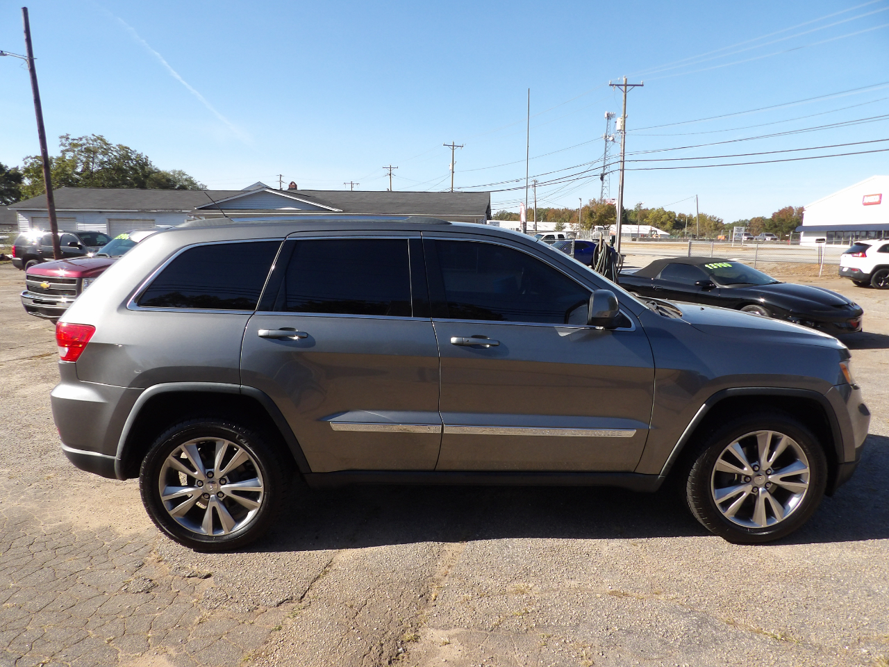Jeep Grand Cherokee Laredo 2WD 2013 Jeep Grand Cherokee Laredo 2WD 2013