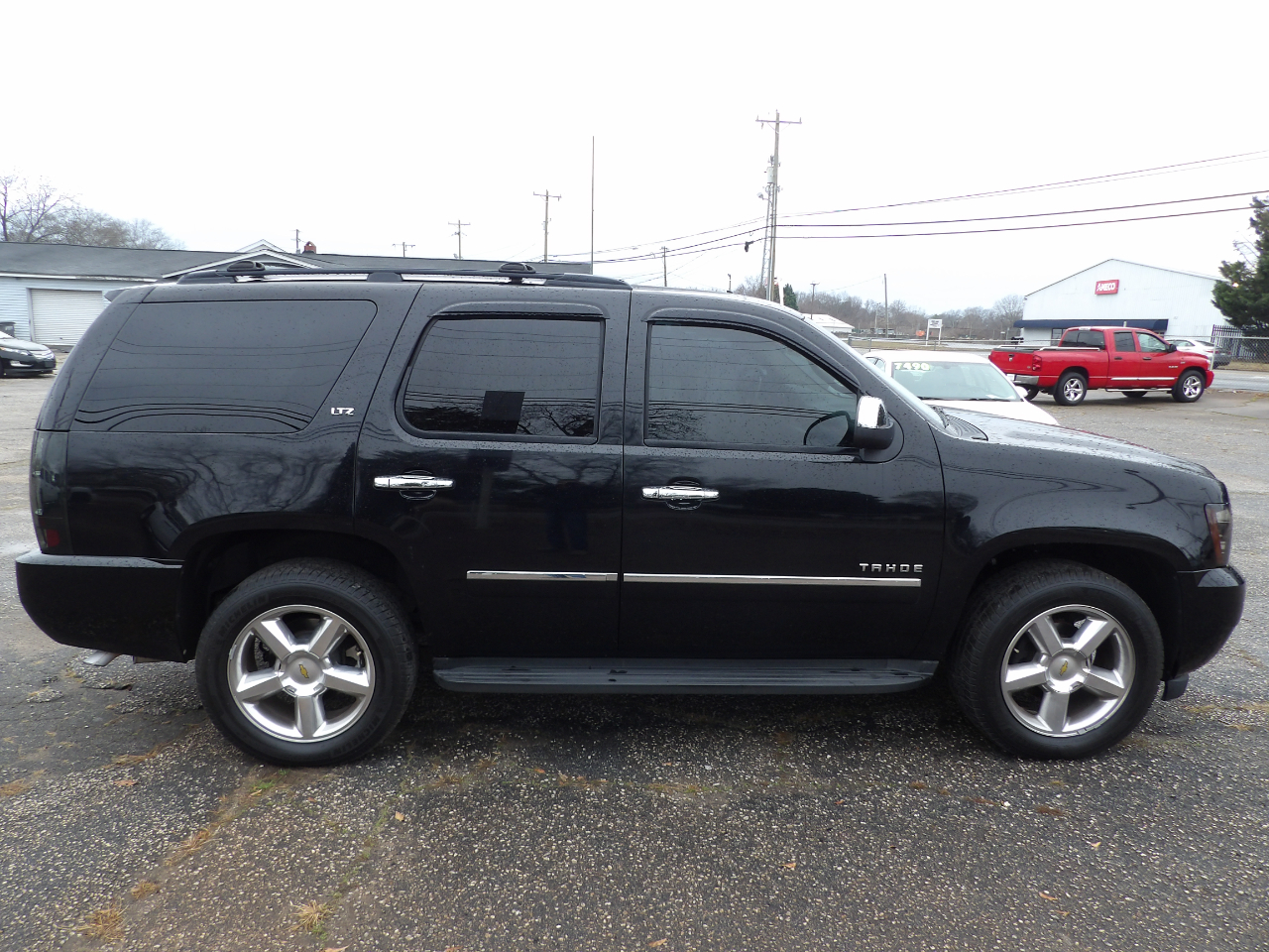 Chevrolet Tahoe LTZ 2WD 2011