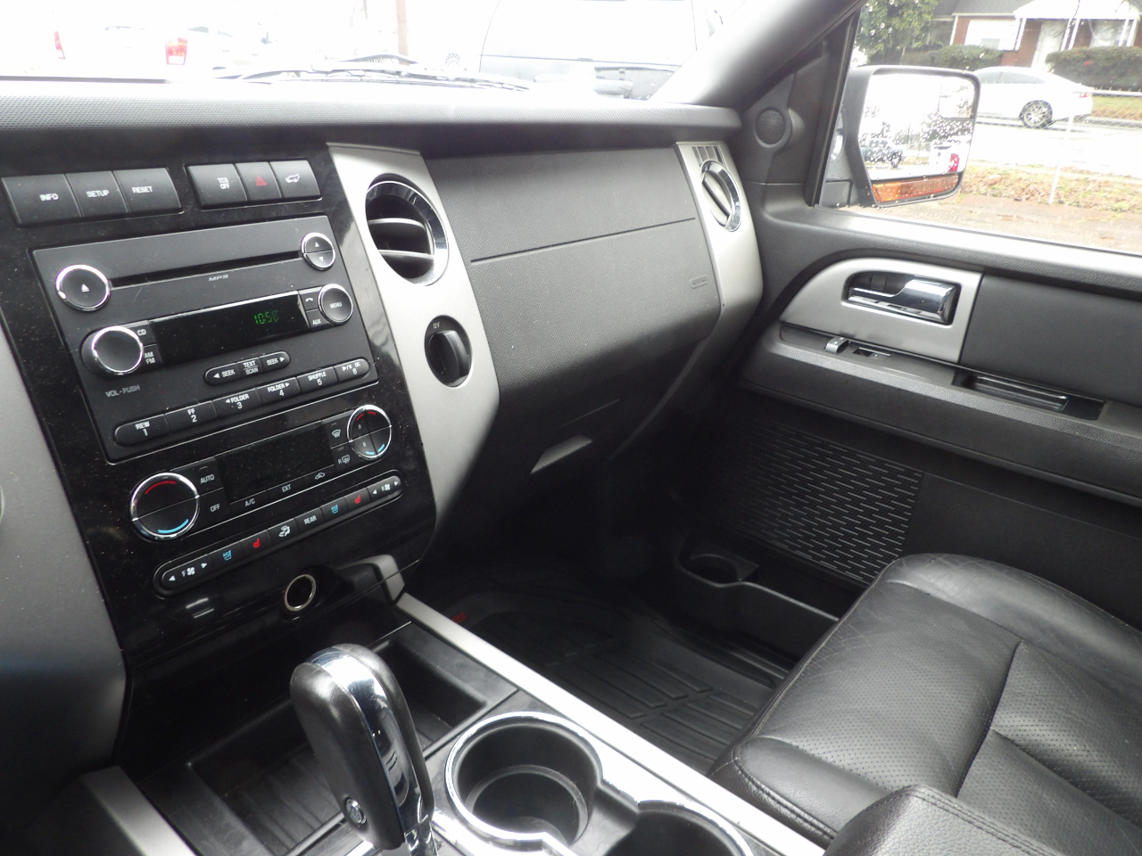 Ford Expedition EL Limited 2WD 2012