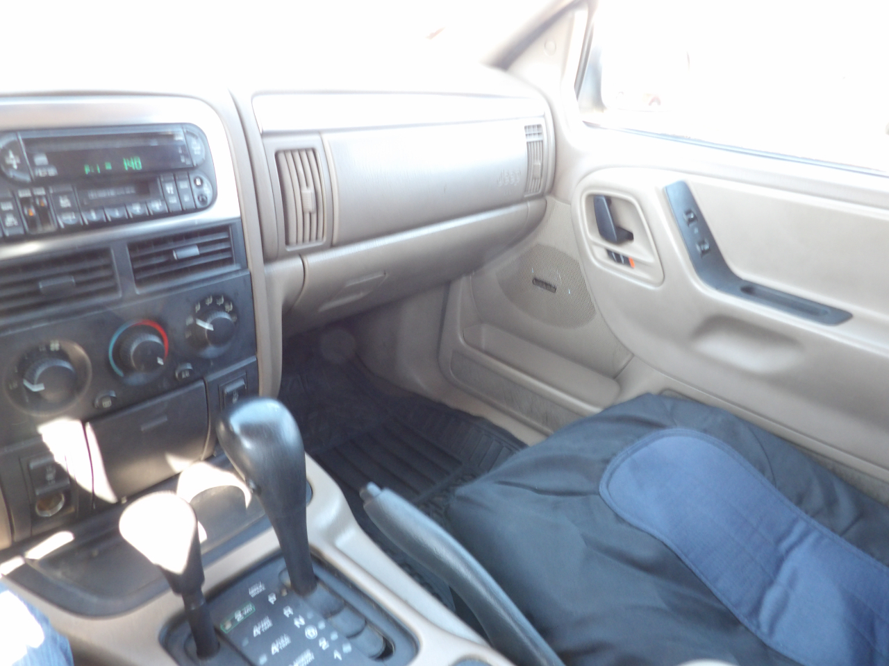 Jeep Grand Cherokee Laredo 4WD 2001