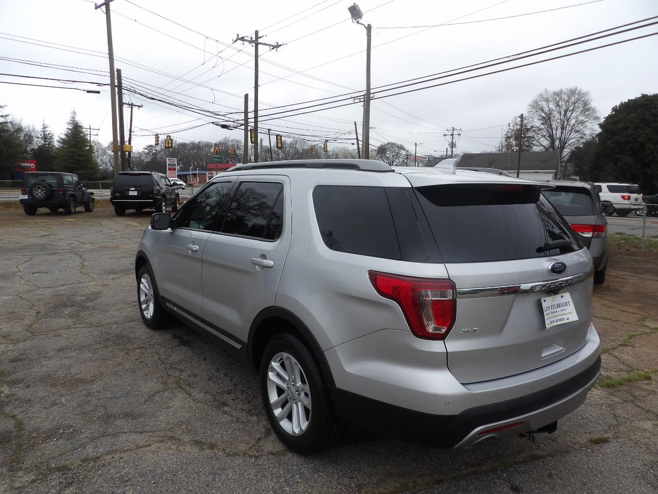 Ford Explorer XLT FWD 2017