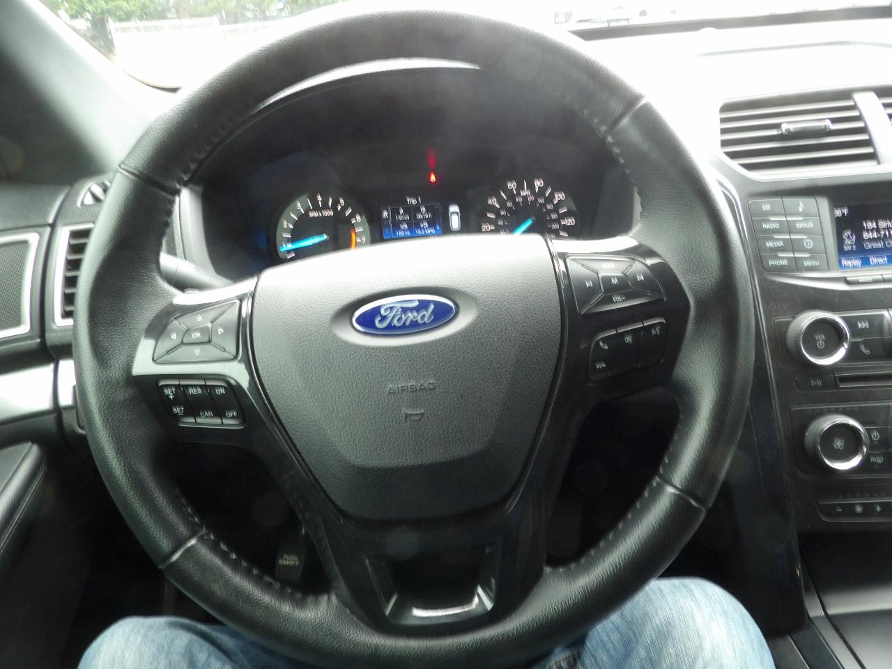 Ford Explorer XLT FWD 2017