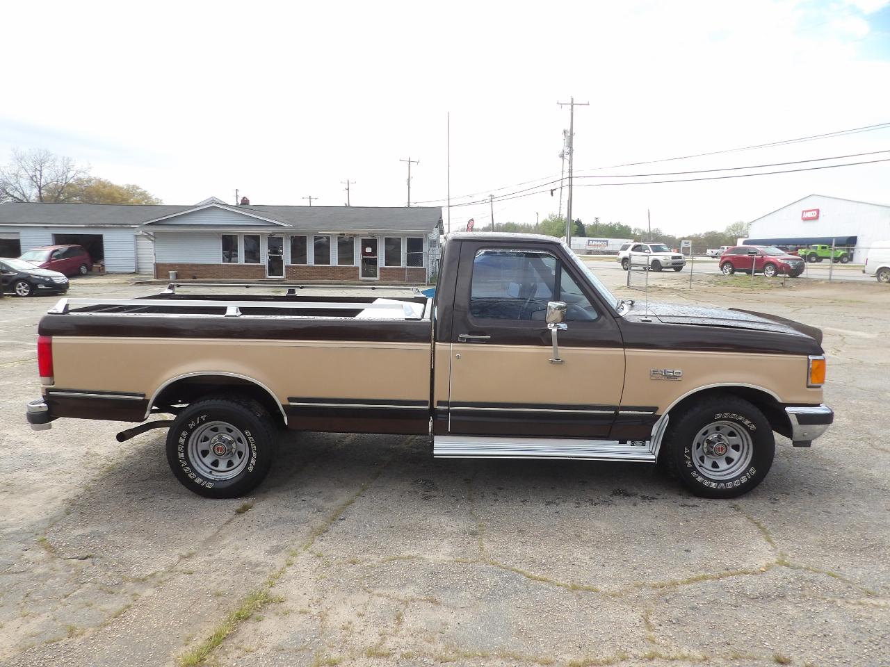 Ford F-150 S Reg. Cab Short Bed 2WD 1988