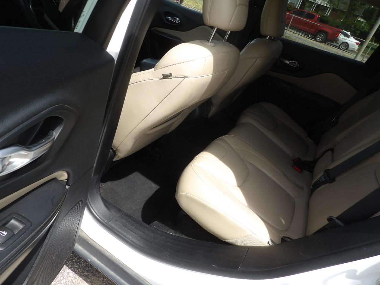 Jeep Cherokee Limited FWD 2016