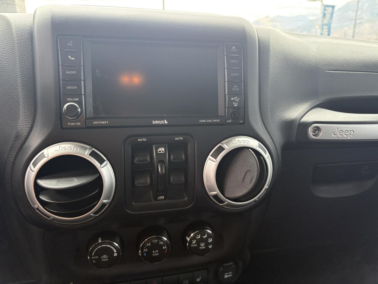 Jeep Wrangler Unlimited Rubicon 4WD 2012