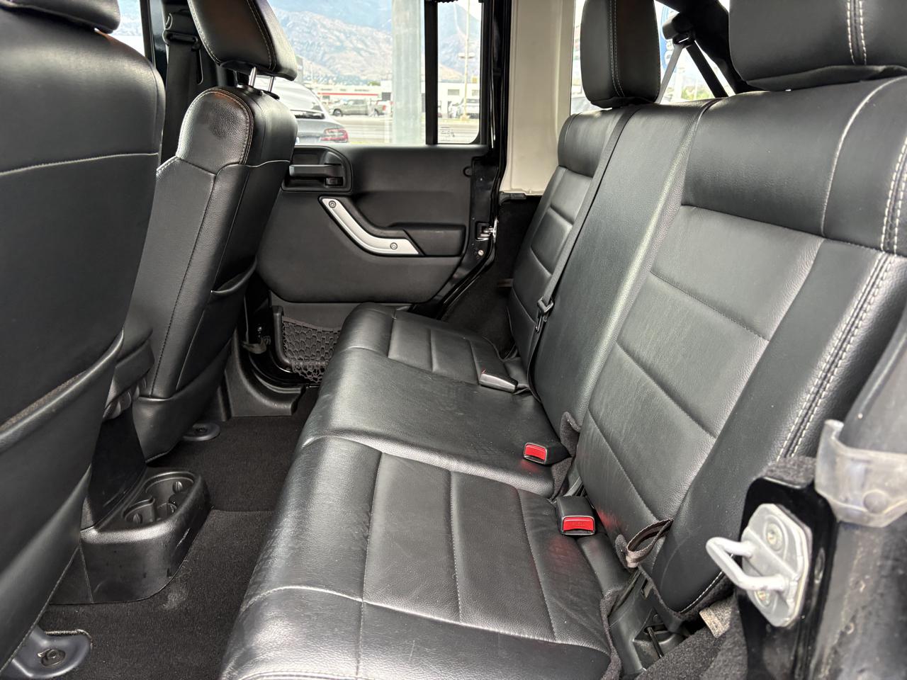 Jeep Wrangler Unlimited Rubicon 4WD 2012