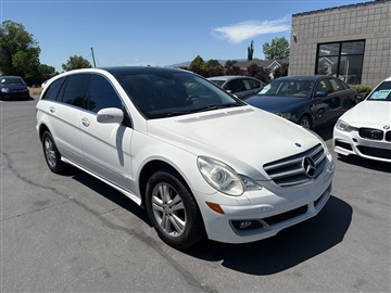 2006 Mercedes-Benz R-Class 4MATIC 4dr 5.0L