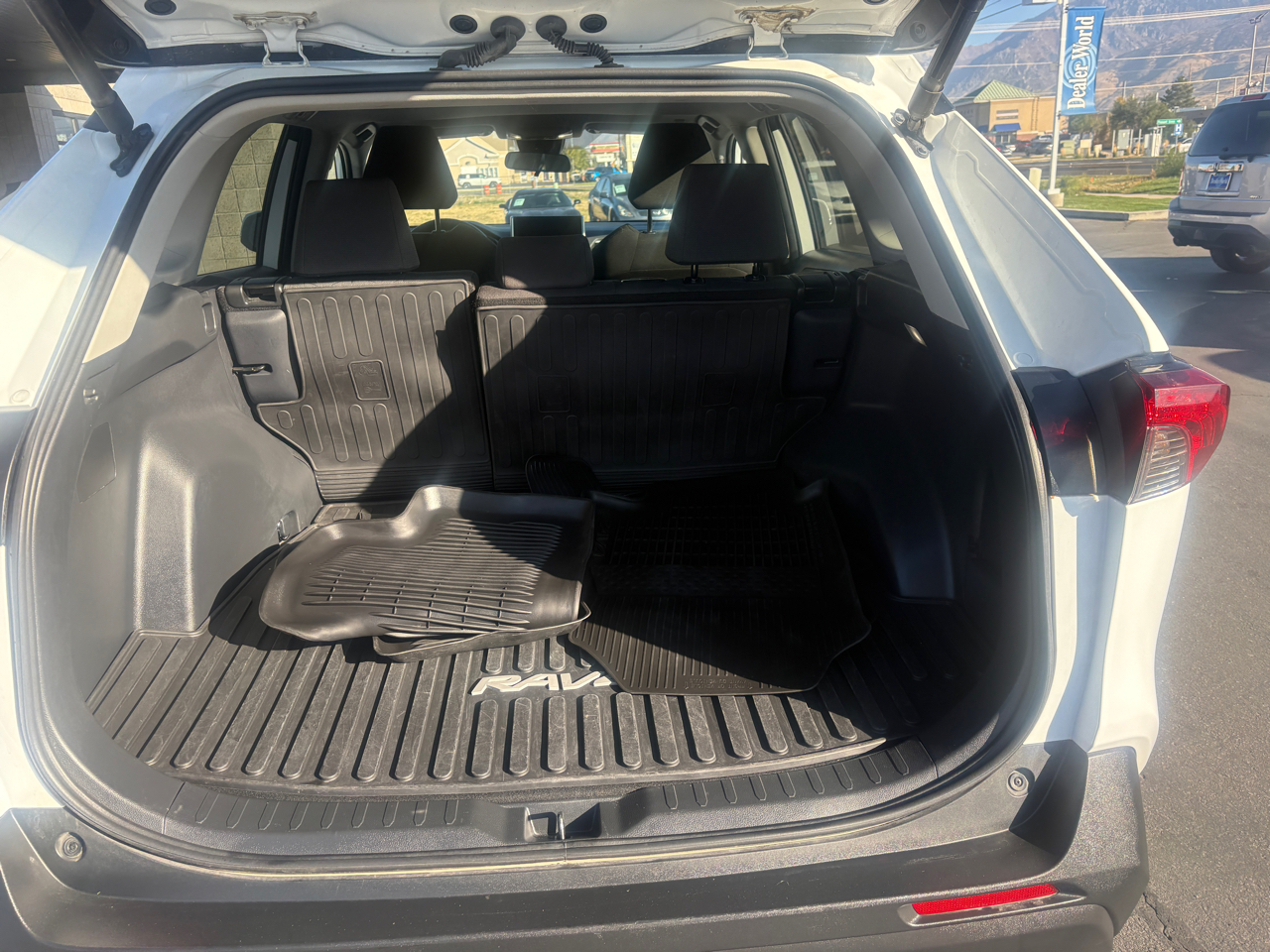 Toyota RAV4 XLE AWD 2024 Toyota RAV4 XLE AWD 2024