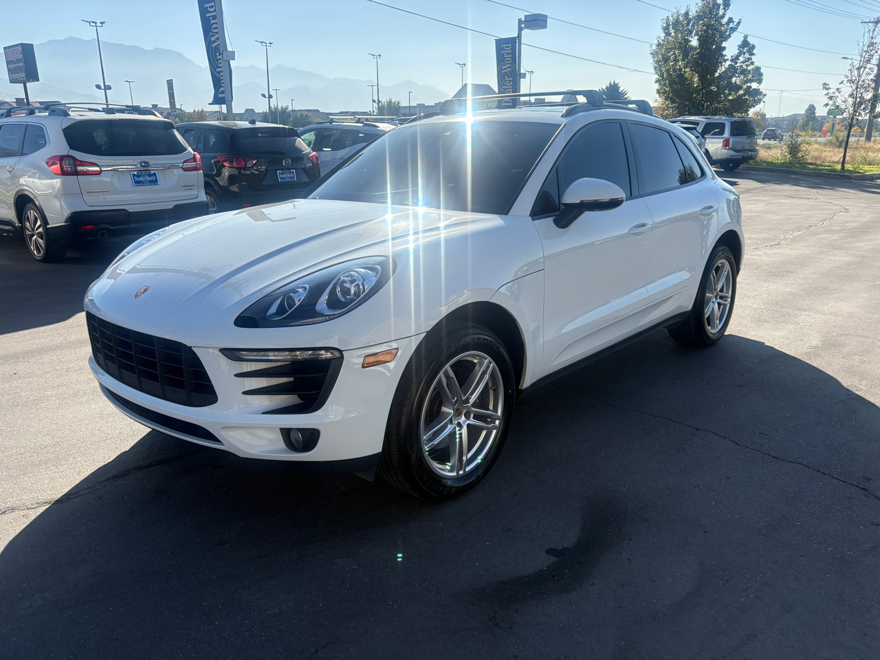 Porsche Macan  2018 Porsche Macan  2018