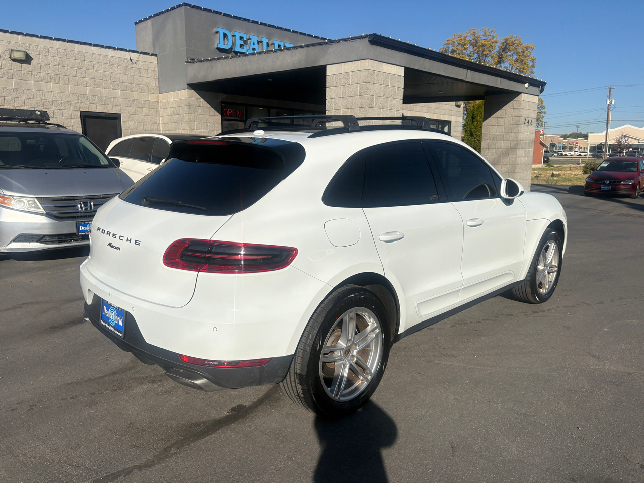 Porsche Macan  2018 Porsche Macan  2018
