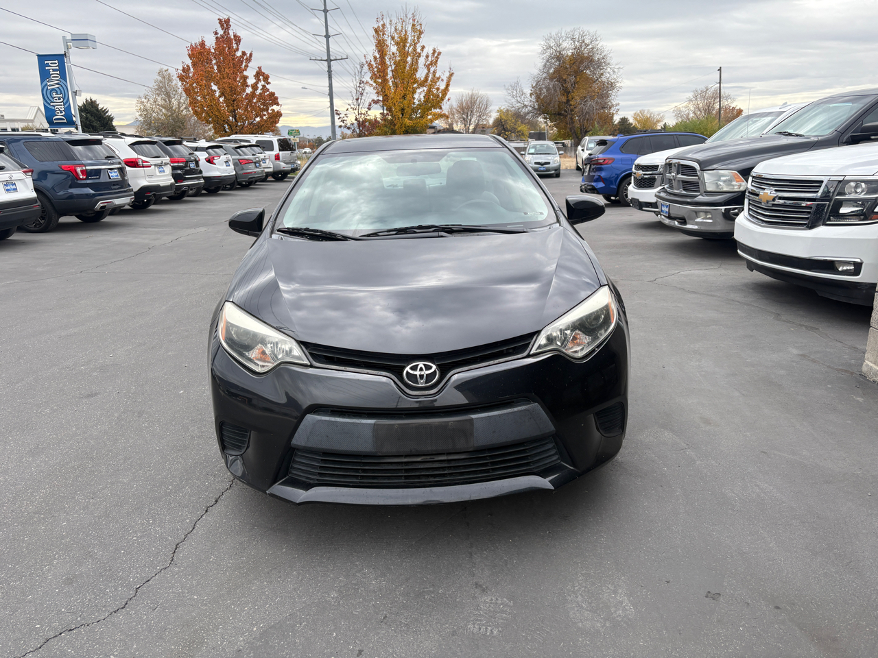 2014 Toyota Corolla LE photo 2