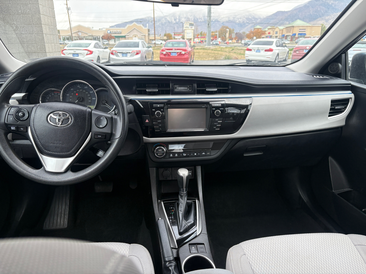 Toyota Corolla 4dr Sdn CVT LE (Natl) 2014