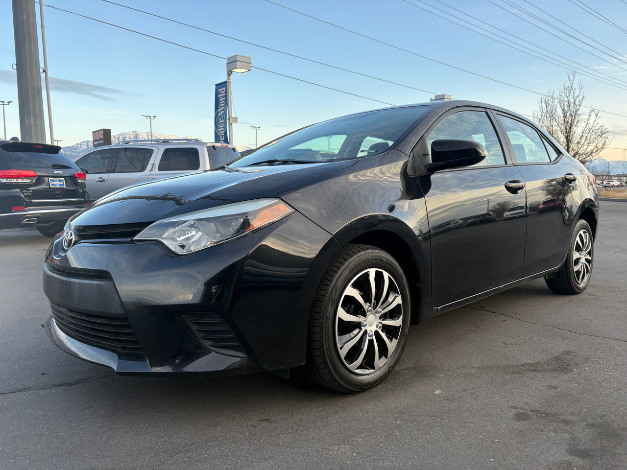 Toyota Corolla 4dr Sdn LE Auto (Natl) 2014