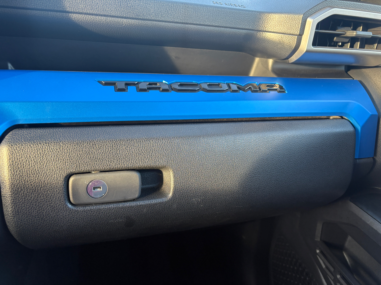 Toyota Tacoma TRD Off Road Double Cab 5' Bed MT (Natl) 2024