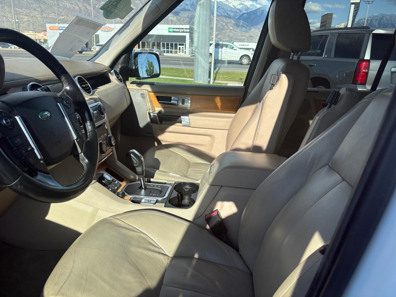 Land Rover LR4 4WD 4dr LUX 2012