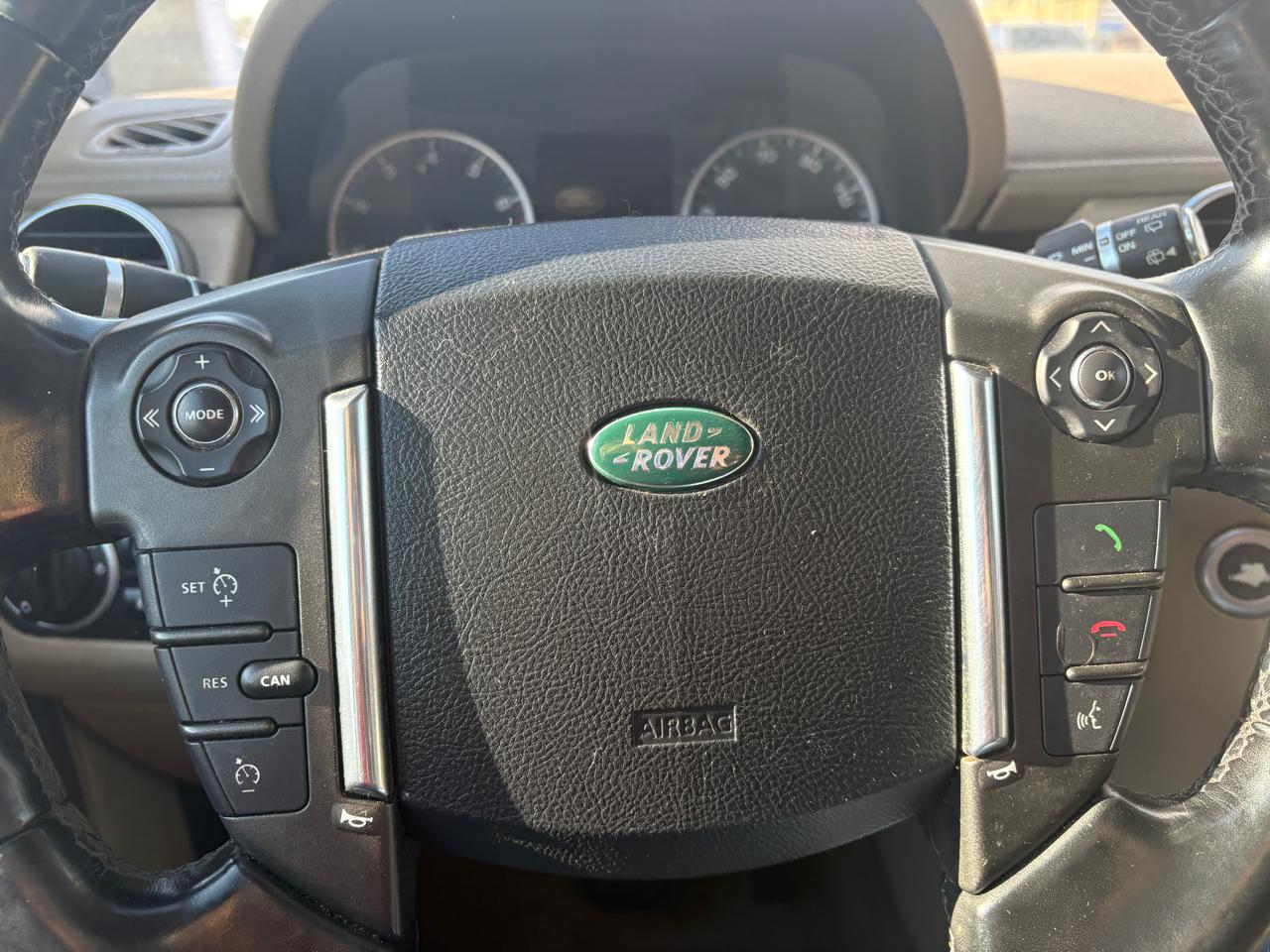 Land Rover LR4 4WD 4dr LUX 2012