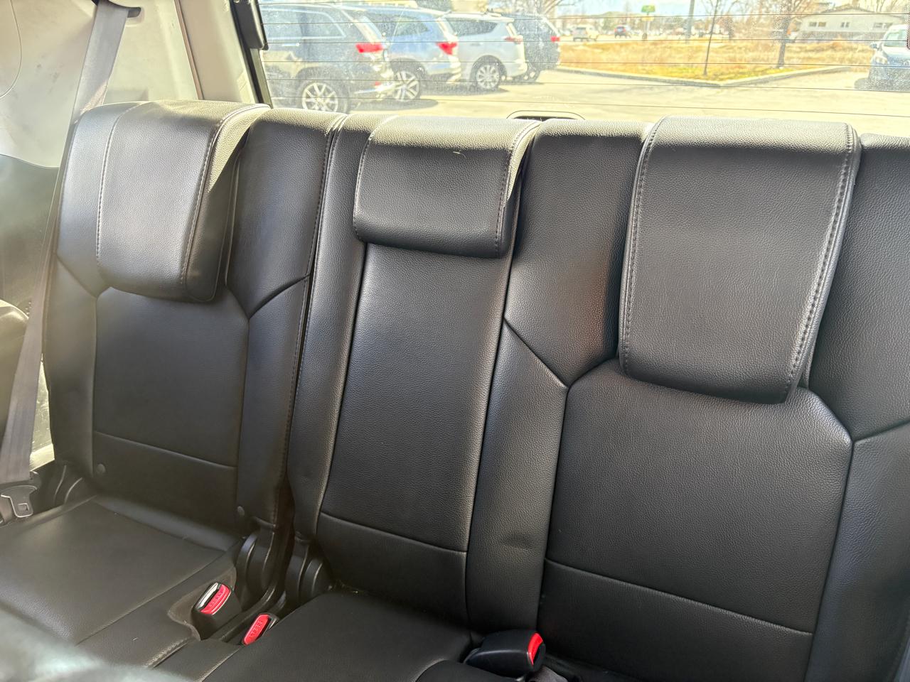 Honda Pilot 4WD 4dr Touring w/RES & Navi 2012