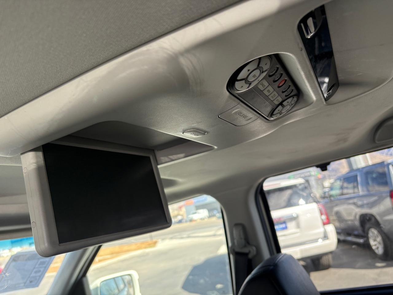 Honda Pilot 4WD 4dr Touring w/RES & Navi 2012