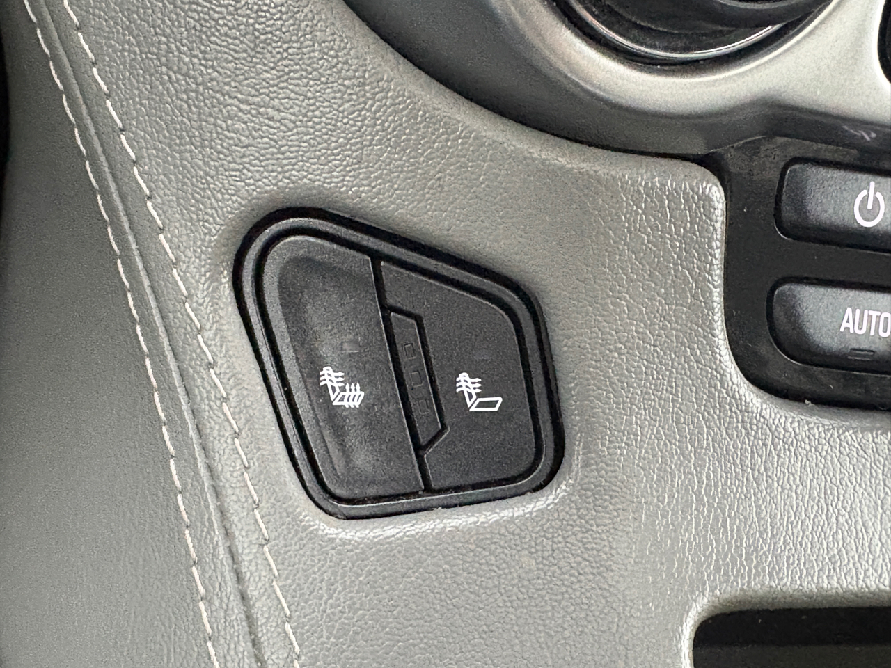 Chevrolet Tahoe 4WD 4dr LT 2019