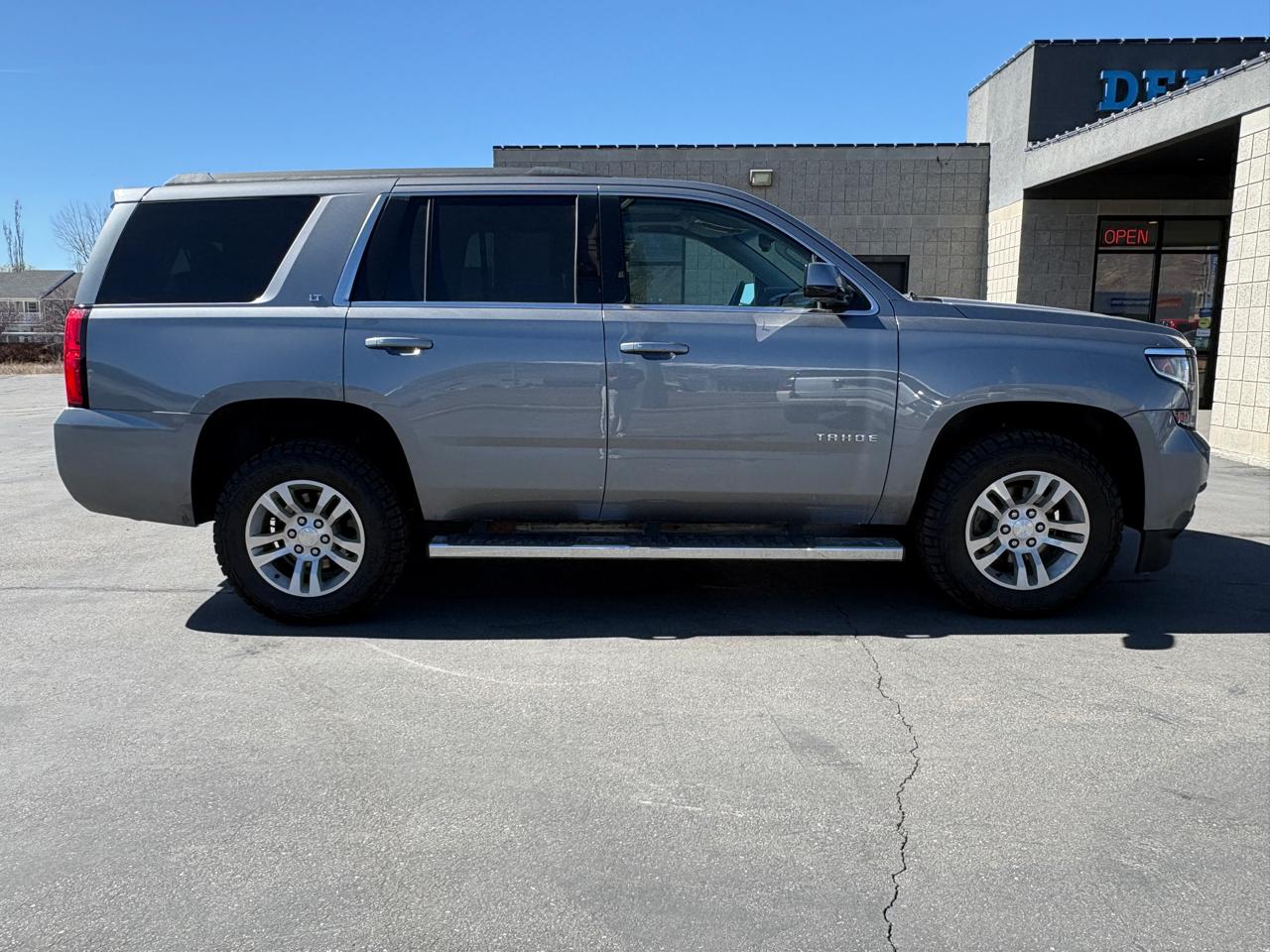 Chevrolet Tahoe 4WD 4dr LT 2019