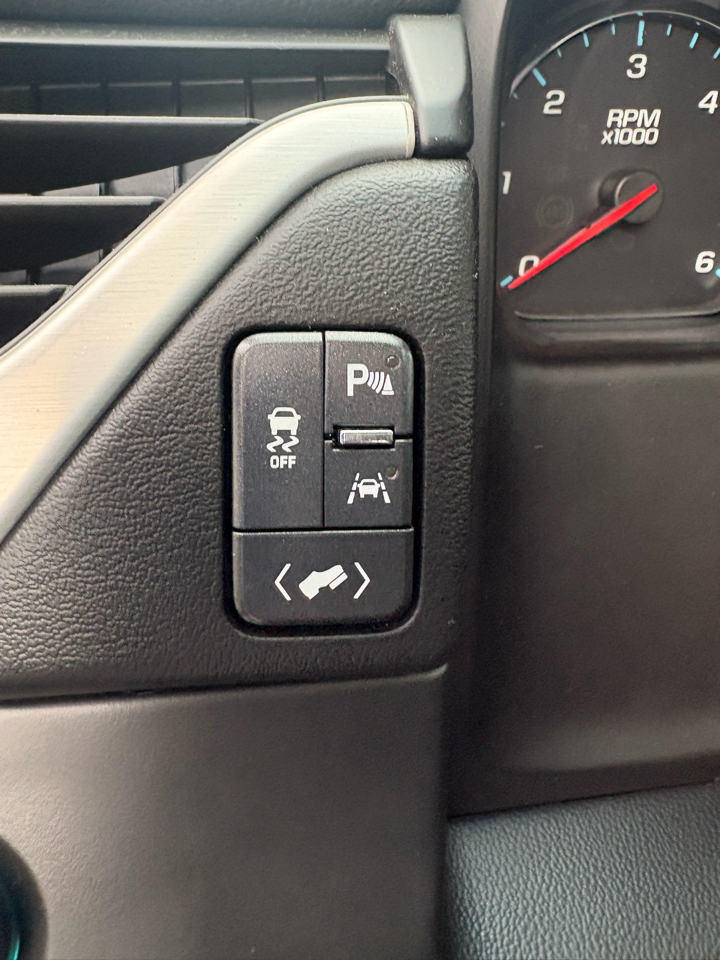 GMC Yukon XL 4WD 4dr SLT 2017