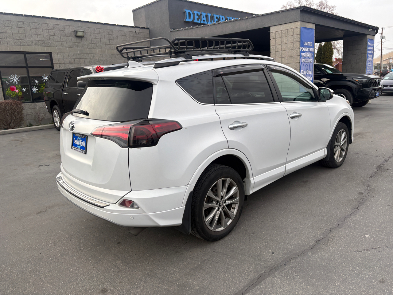 Toyota RAV4 Platinum AWD (Natl) 2017
