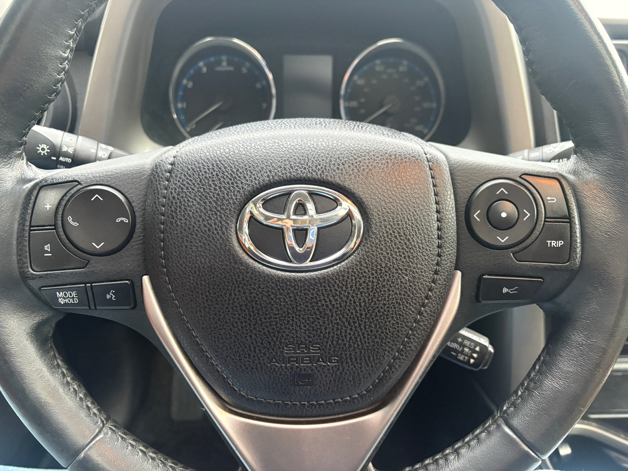 Toyota RAV4 Platinum AWD (Natl) 2017