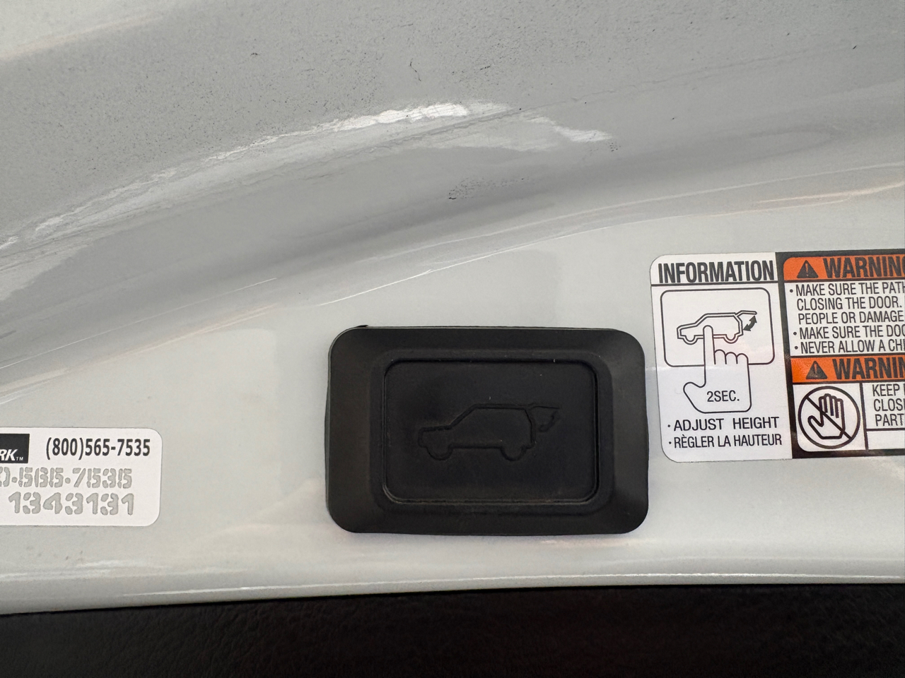 Toyota RAV4 Platinum AWD (Natl) 2017