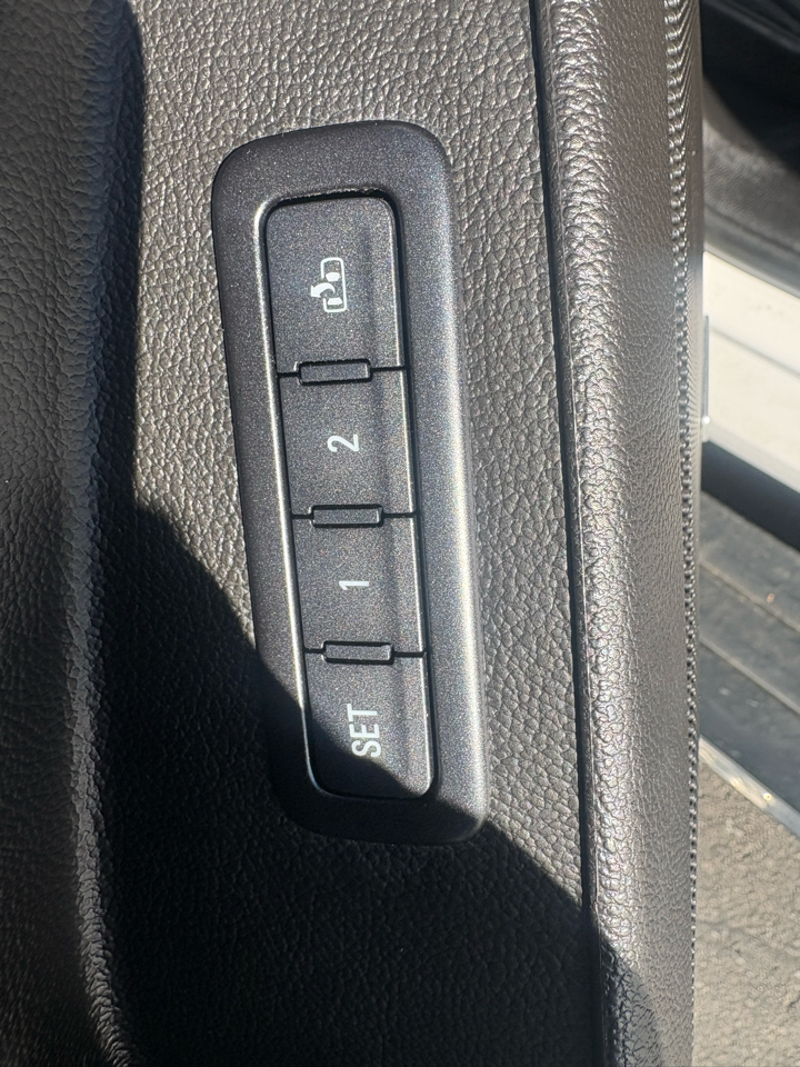 GMC Yukon XL 4WD 4dr Denali 2018