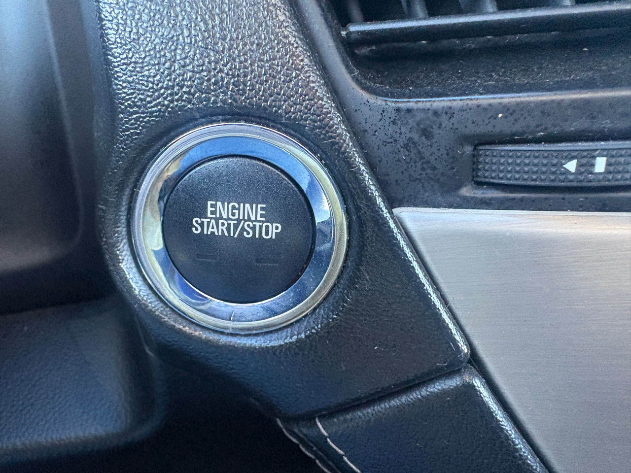 GMC Yukon XL 4WD 4dr Denali 2018