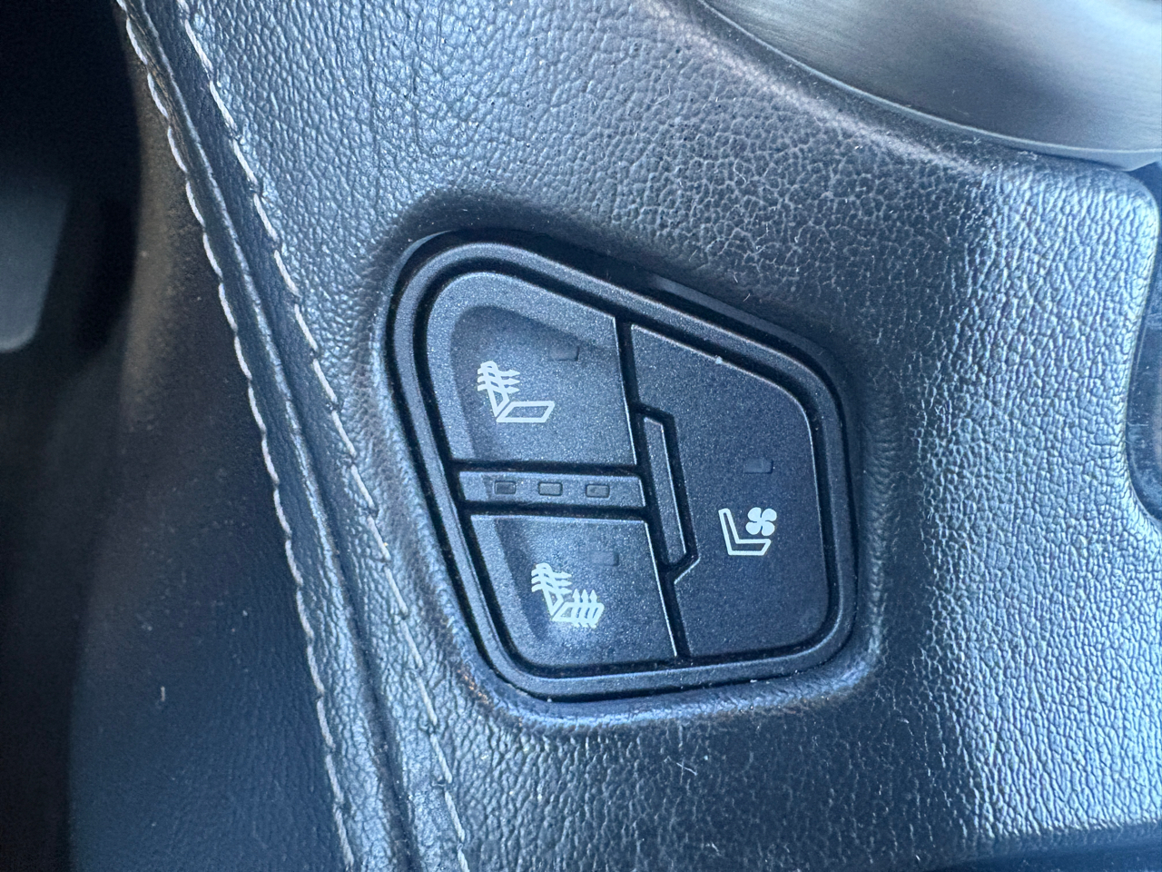 GMC Yukon XL 4WD 4dr Denali 2018