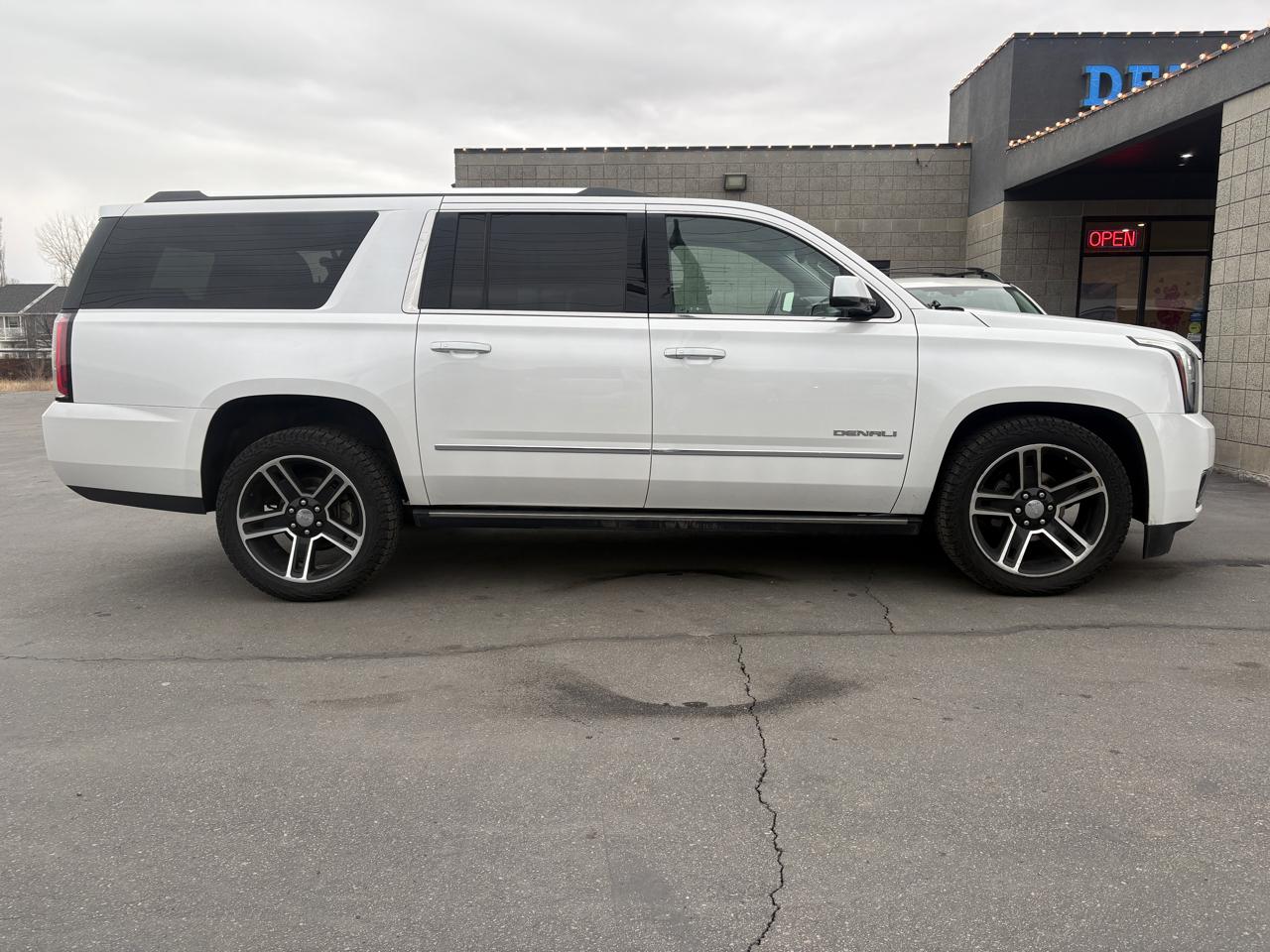 GMC Yukon XL 4WD 4dr Denali 2018