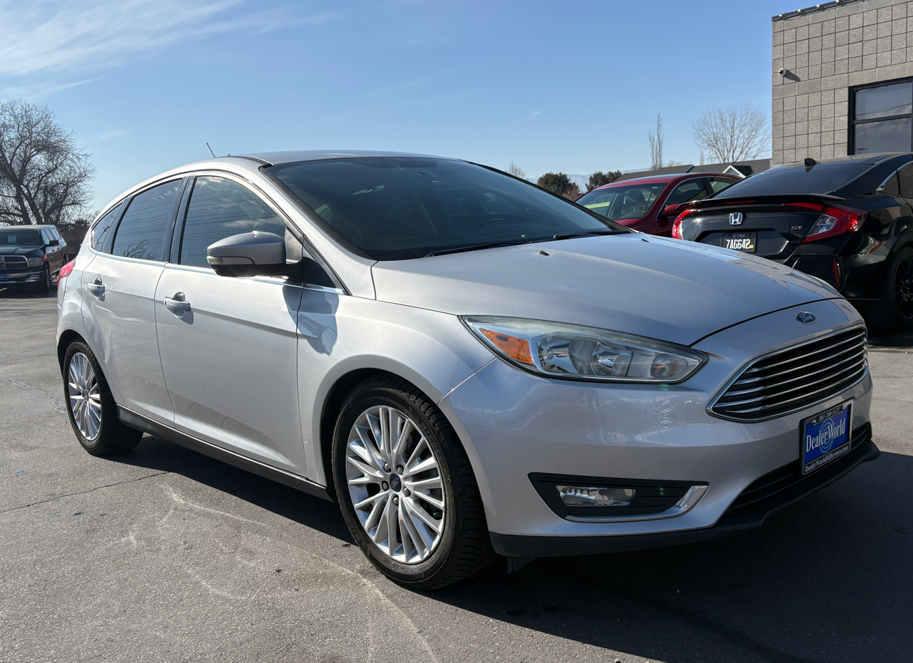 2015 Ford Focus 5dr HB Titanium