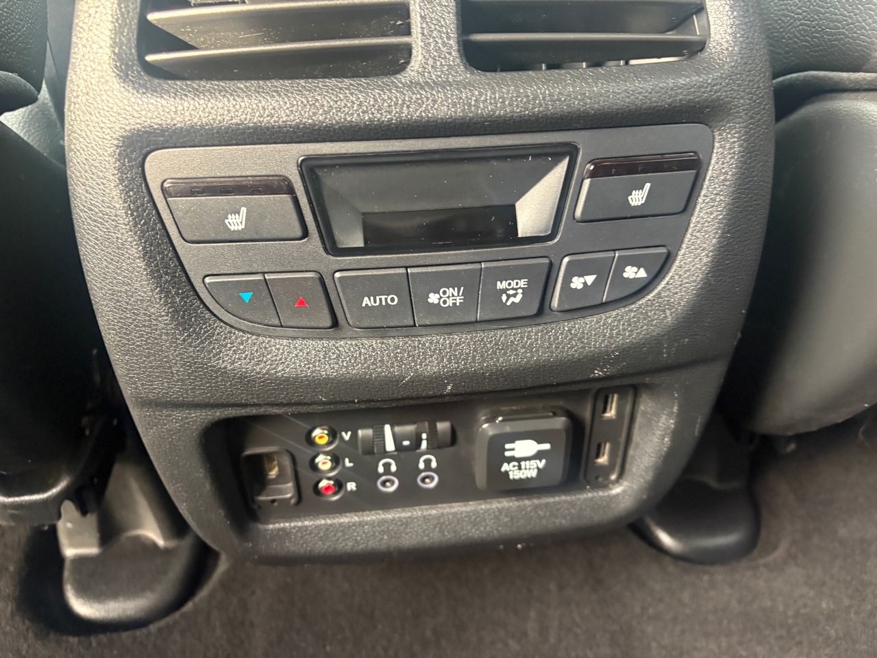 Honda Pilot AWD 4dr Elite w/RES & Navi 2016