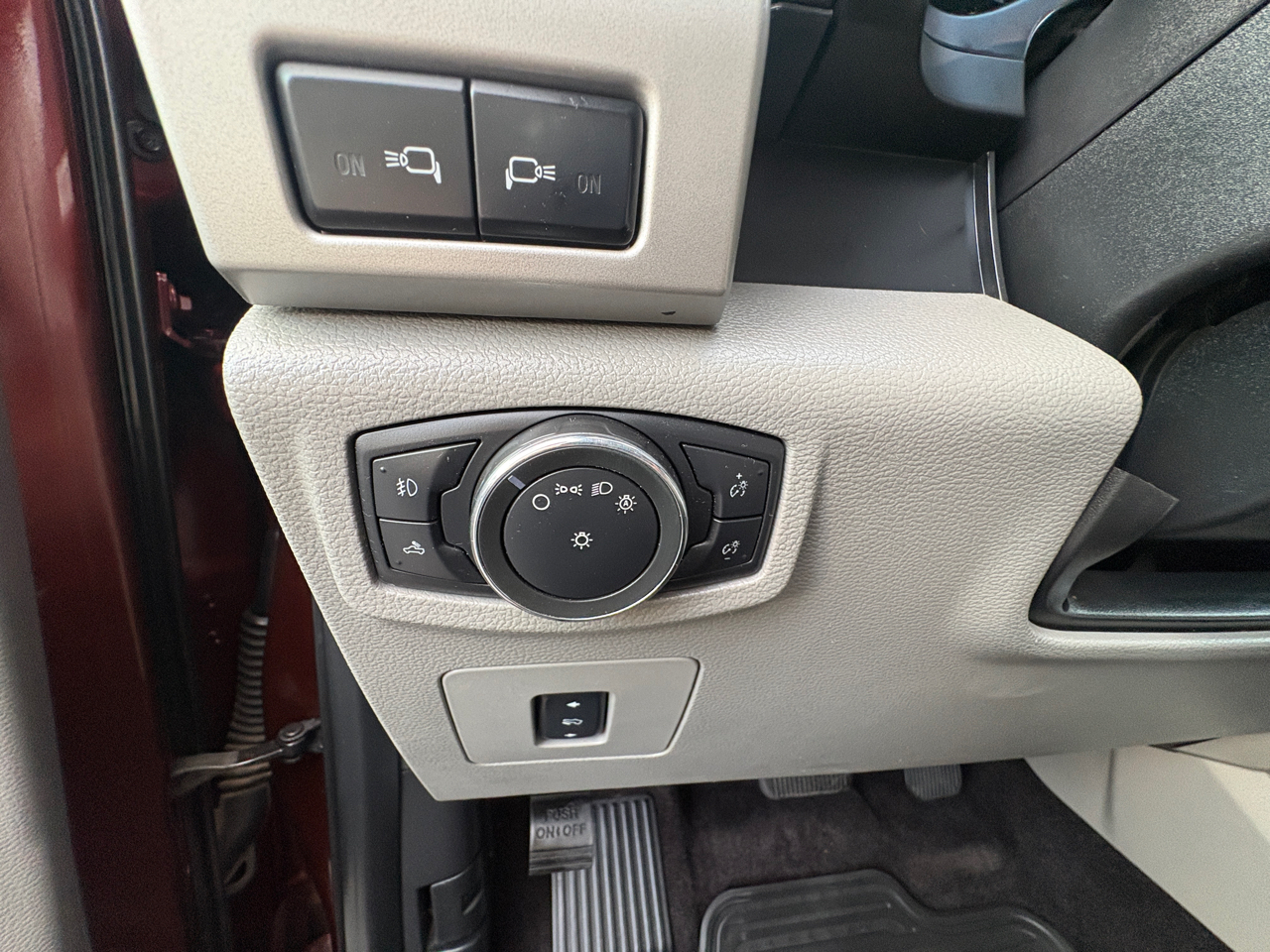 Ford F-150 4WD SuperCrew 145" King Ranch 2015