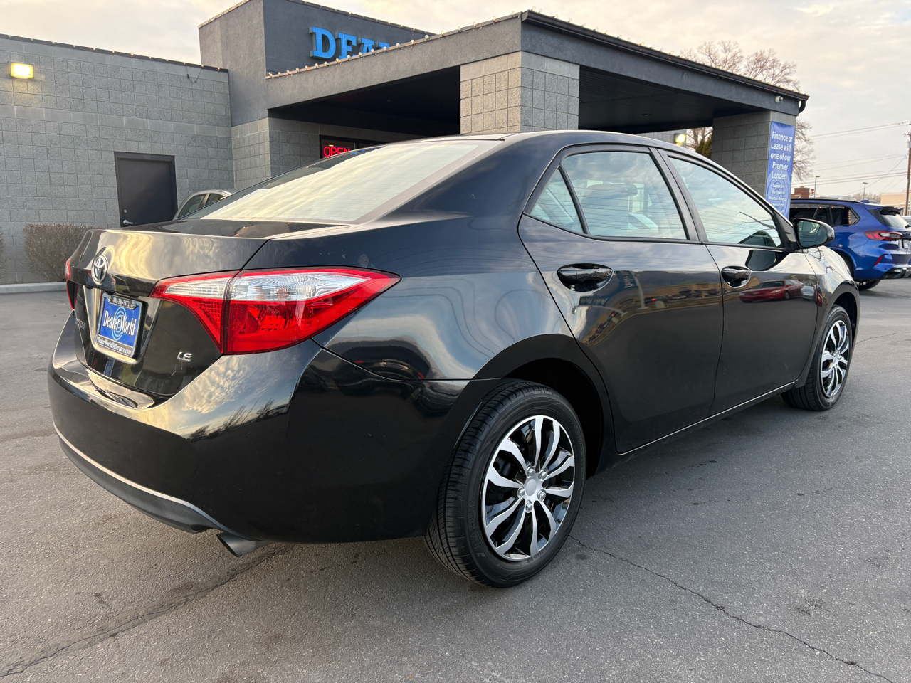 Toyota Camry 4dr Sdn I4 Auto (Natl) 2009