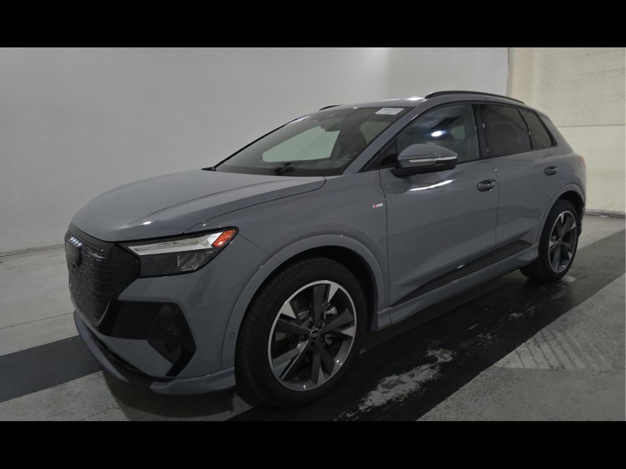 Audi Q4 e-tron Premium Plus 55 quattro 2024