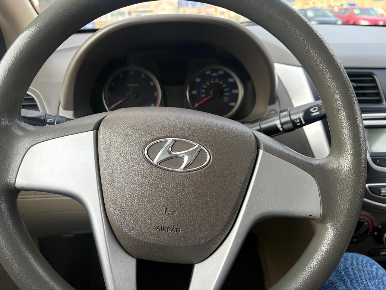 Hyundai Accent 4dr Sdn Auto GLS 2013