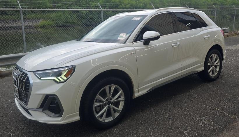 Audi Q3 S line Premium 45 TFSI quattro 2023