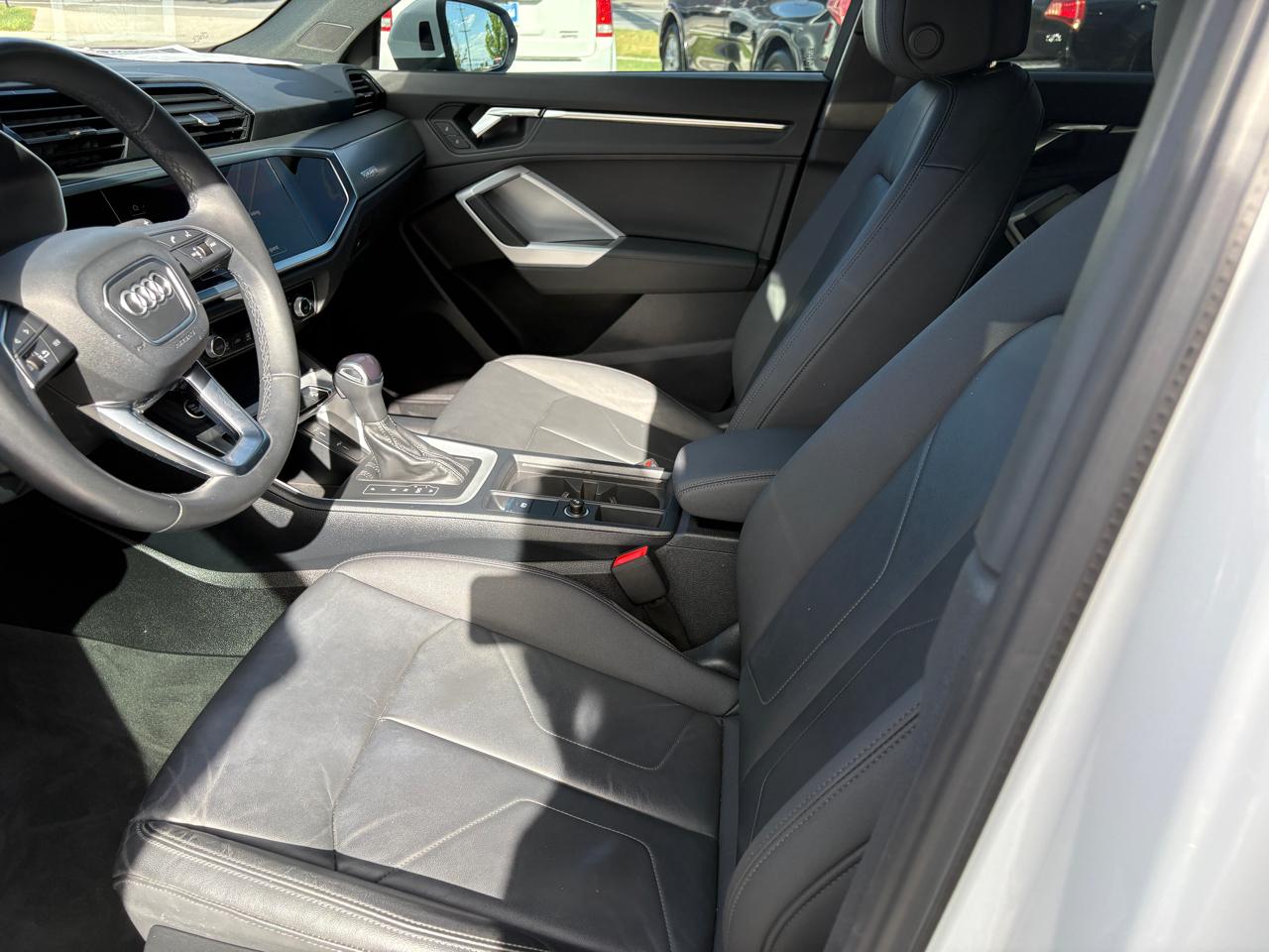 Audi Q3 S line Premium 45 TFSI quattro 2023