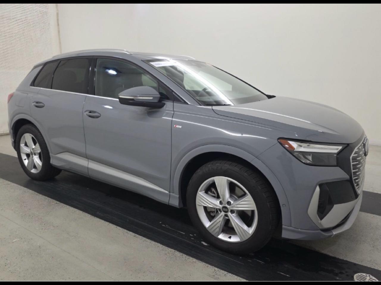 Audi Q4 e-tron Premium Plus 55 quattro 2024