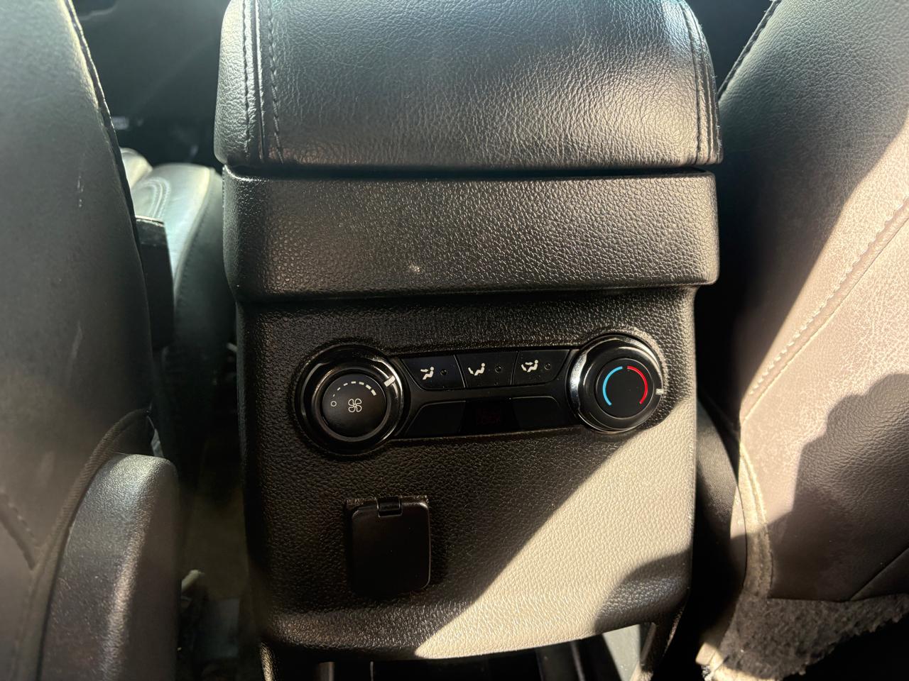 Ford Explorer 4WD 4dr XLT 2015