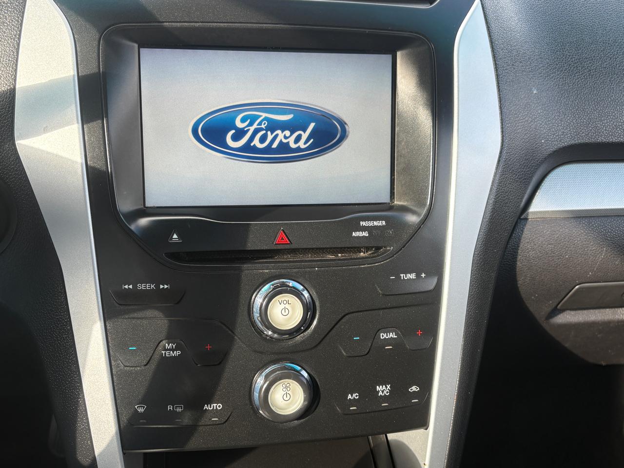 Ford Explorer 4WD 4dr XLT 2015