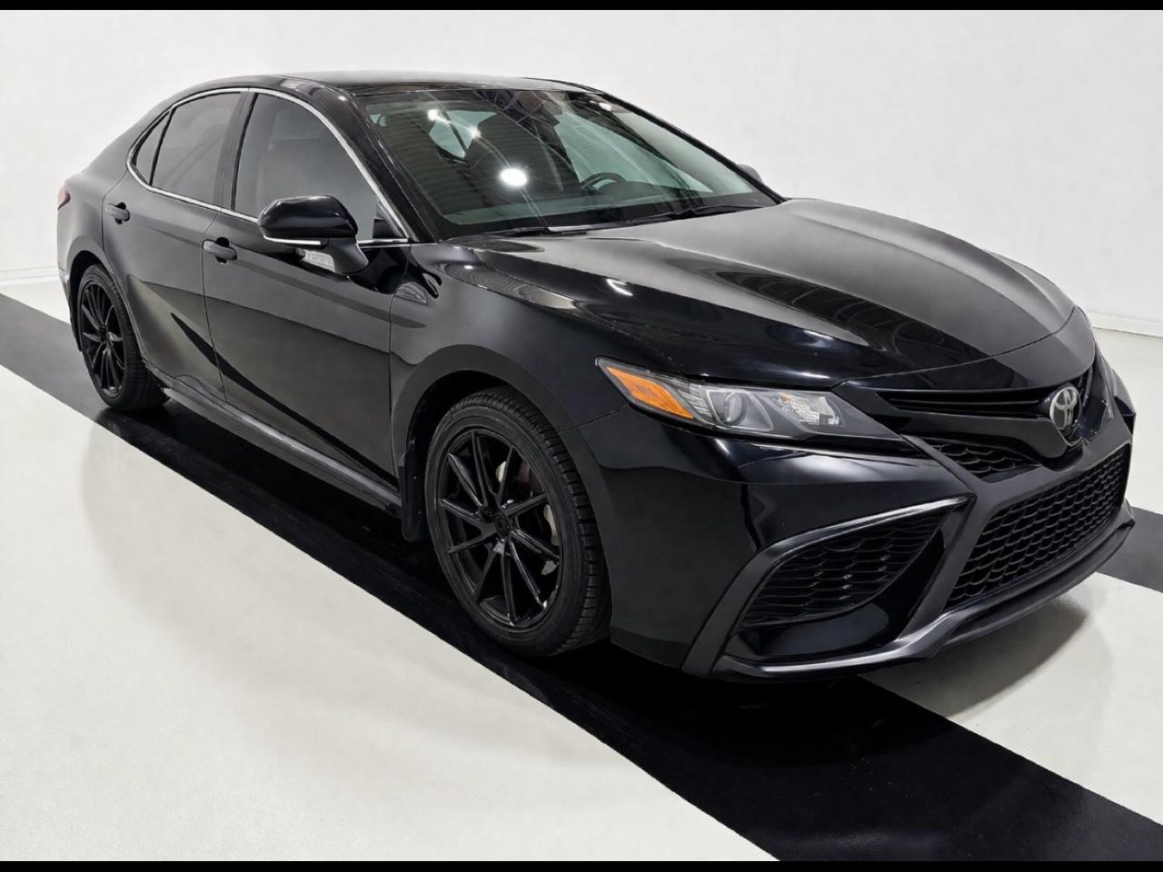 2022 Toyota Camry SE Auto AWD (Natl)