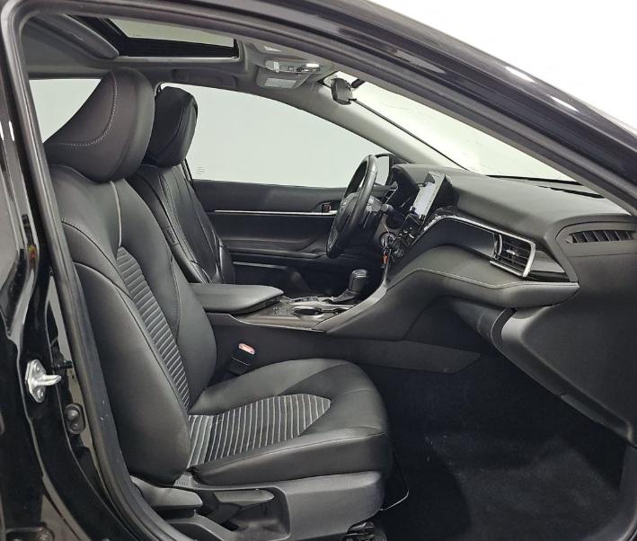 Toyota Camry SE Auto AWD (Natl) 2022